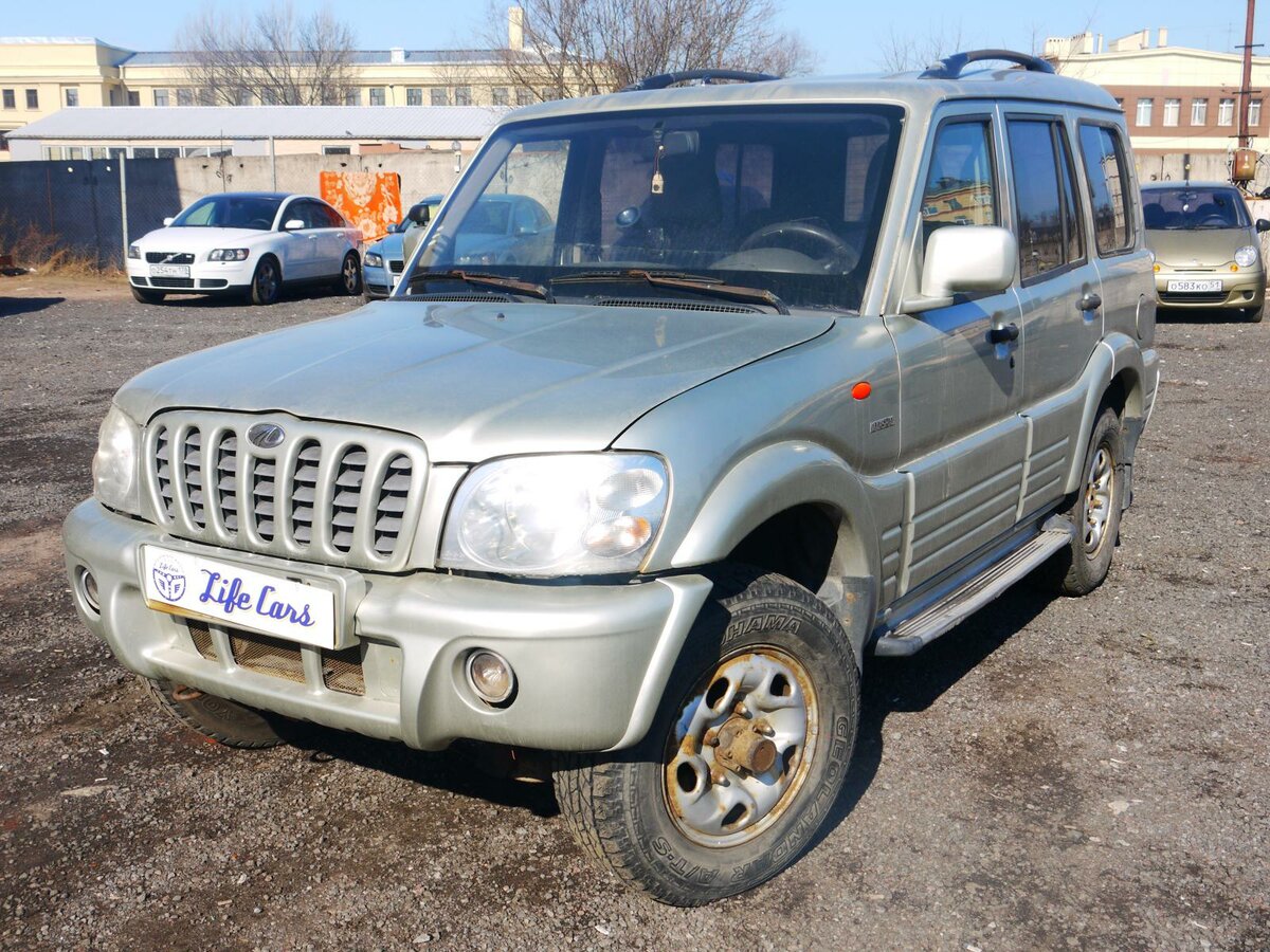Внедорожник Mahindra Scorpio 2002