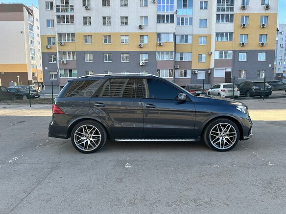 2015 Mercedes-Benz GLE 400 I (W166), серый, 4490000 рублей - вид 1