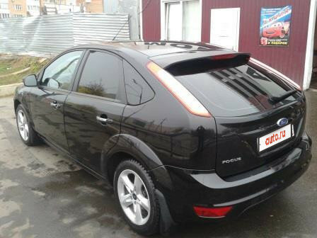 2010 Ford Focus II Рестайлинг, чёрный - вид 2
