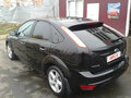 2010 Ford Focus II Рестайлинг, чёрный - вид 2