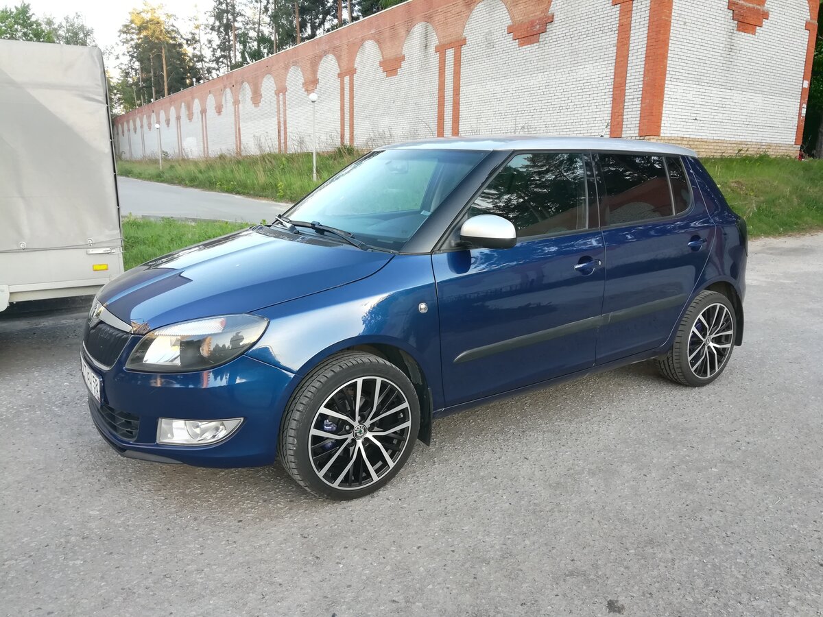 Диски на фабию фото Купить б/у Skoda Fabia II Рестайлинг 1.4 MT (86 л.с.) бензин механика в Пензе: с