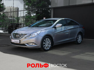 Hyundai Sonata VI (YF)