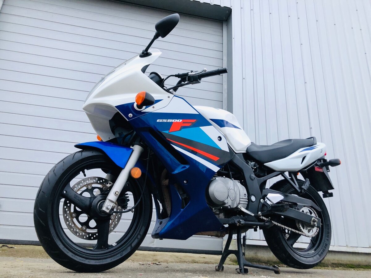 Suzuki gs500f