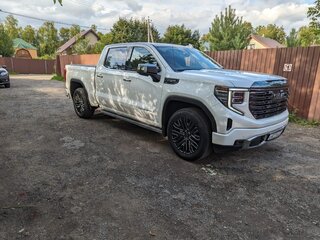 2022 GMC Sierra Crew Cab IV Рестайлинг, белый, 7900000 рублей, вид 3