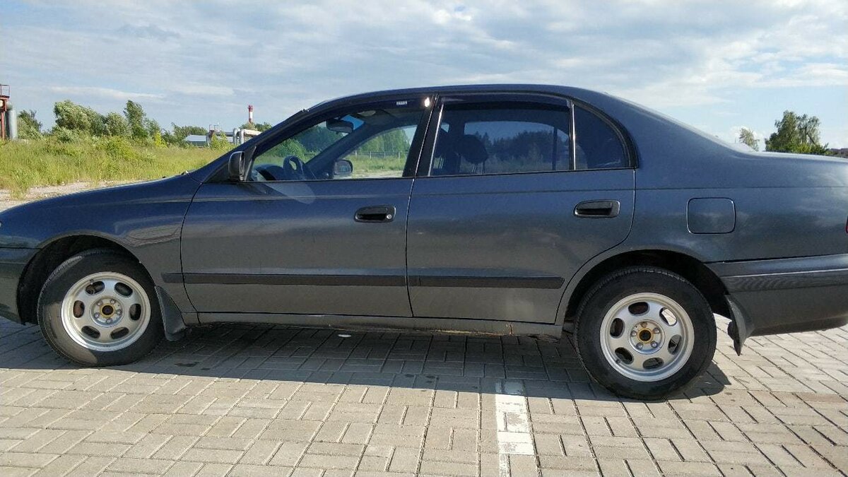 Toyota carina e 1992