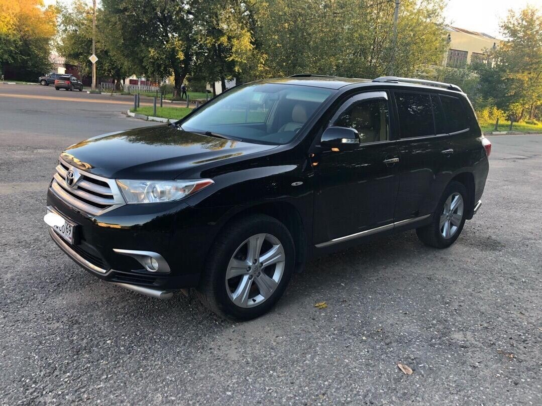 Toyota Highlander 2012 черный