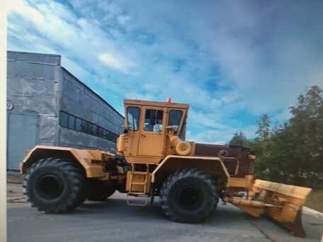 2008 Кировец К-703, жёлтый, 2000000 рублей, вид 1