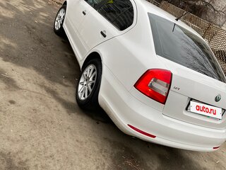 2012 Skoda Octavia II (A5) Рестайлинг, белый, 590000 рублей, вид 2