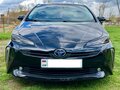 2021 Toyota Prius IV Рестайлинг (XW50), чёрный, 2100000 рублей - вид 3