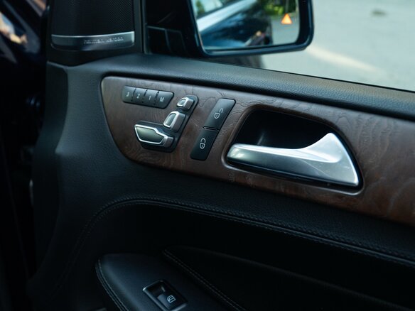 2016 Mercedes-Benz GLE 400 I (W166), синий, 4250000 рублей - вид 16