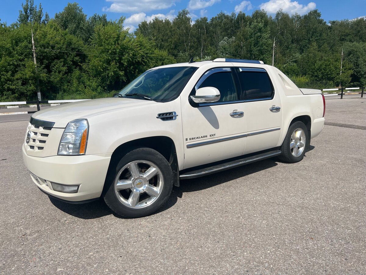 Escalade gmt900