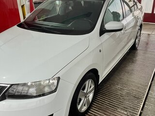 2014 Skoda Rapid I, белый, 980000 рублей, вид 1