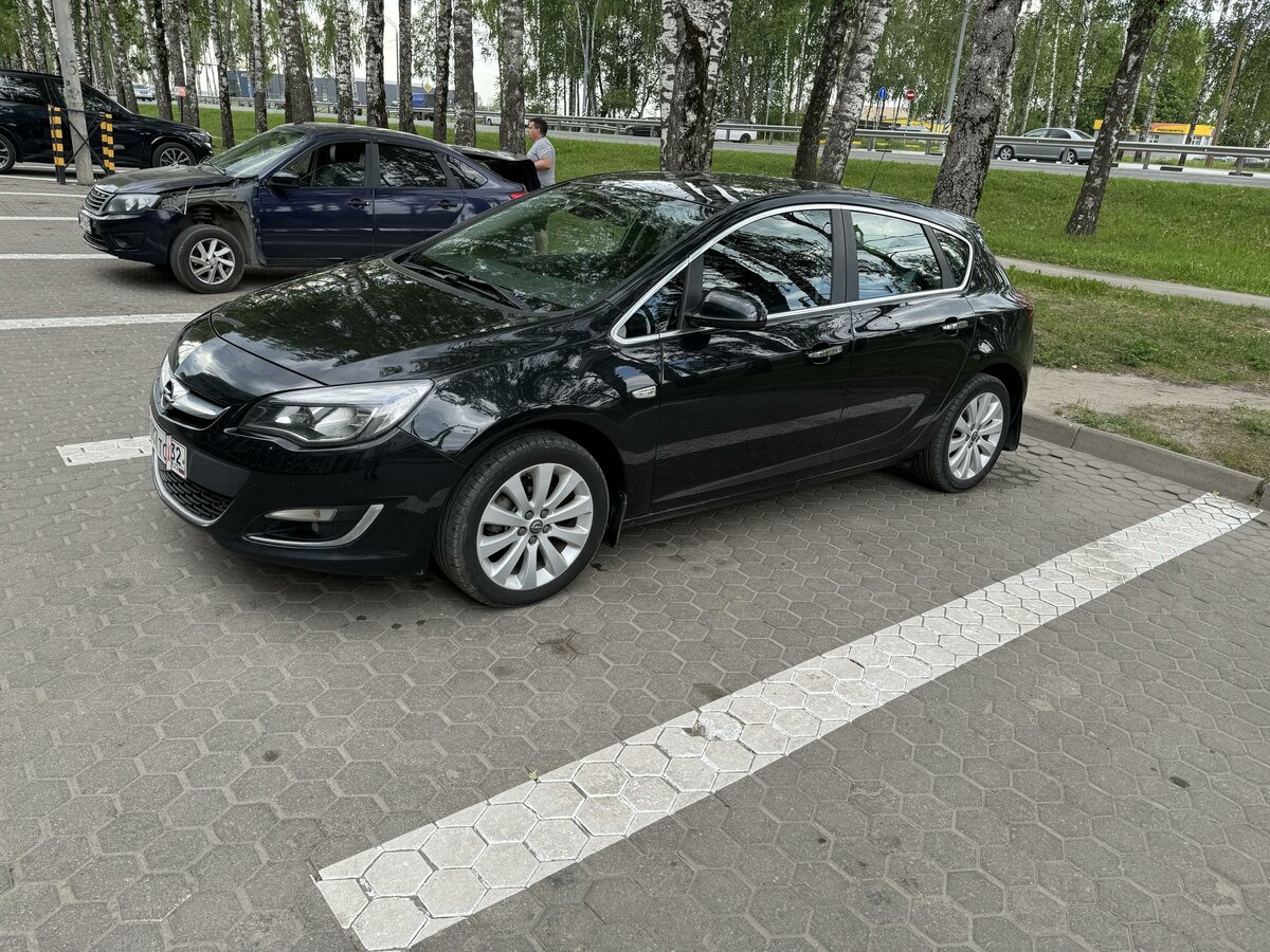 Купить б/у Opel Astra J Рестайлинг 1.6 AT (115 л.с.) бензин автомат в ...