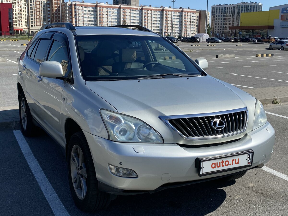 Серебристый лексус 330