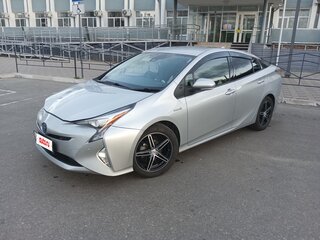 2017 Toyota Prius IV (XW50), серый, 1400000 рублей, вид 1