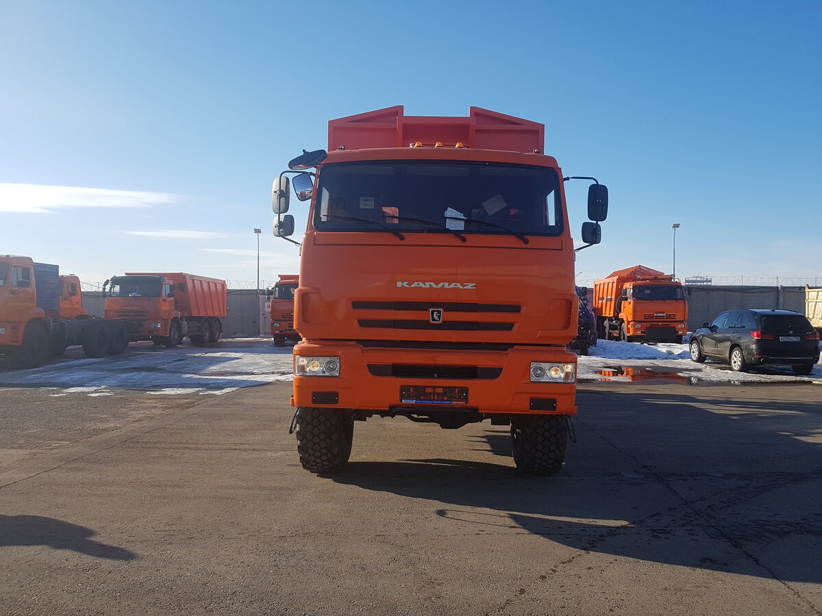 Камаз оранжевый пнг
