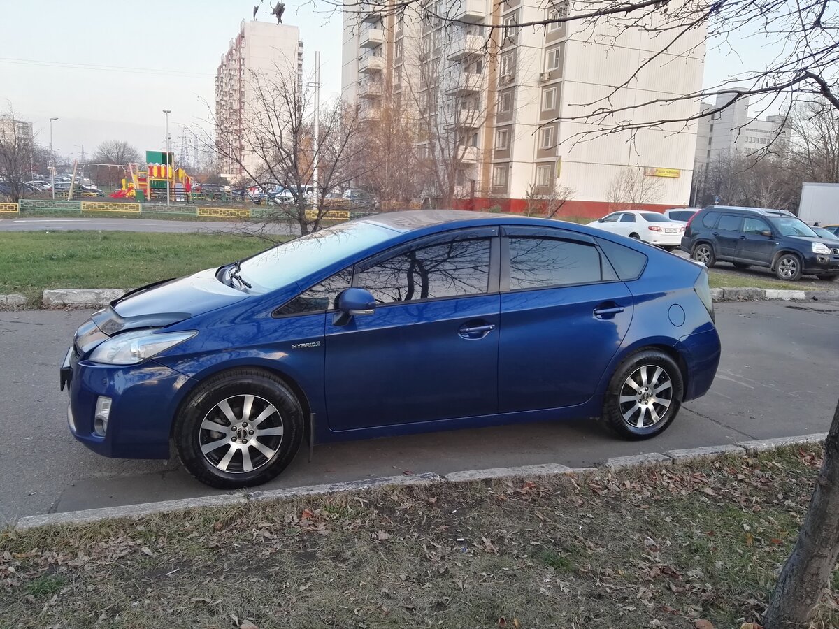 Toyota prius xw30