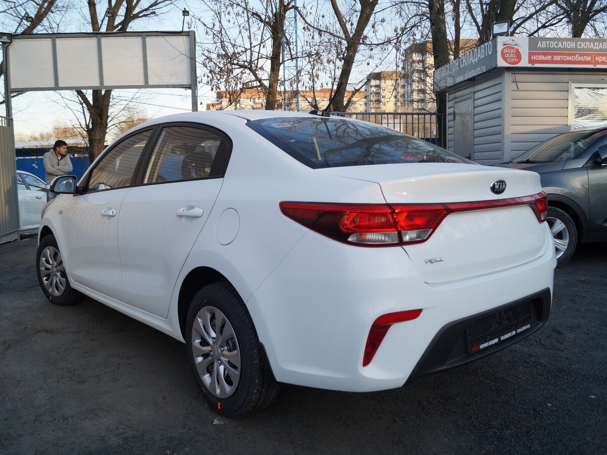 Салон Киа Рио 2018