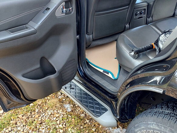 2010 Nissan Pathfinder III Рестайлинг, чёрный, 1800000 рублей - вид 16