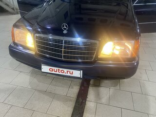1993 Mercedes-Benz S-Класс 300 III (W140), синий, 1070000 рублей, вид 1