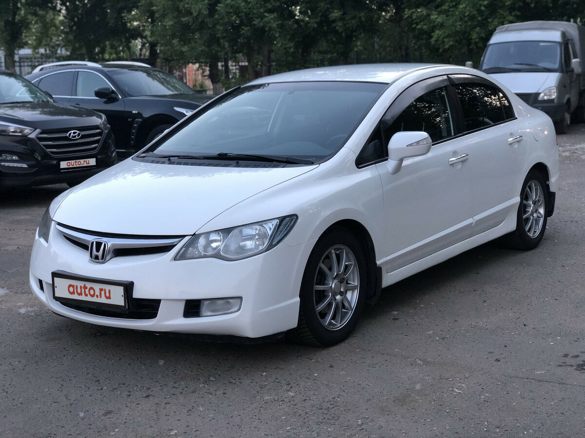Honda Civic 8 седан белый