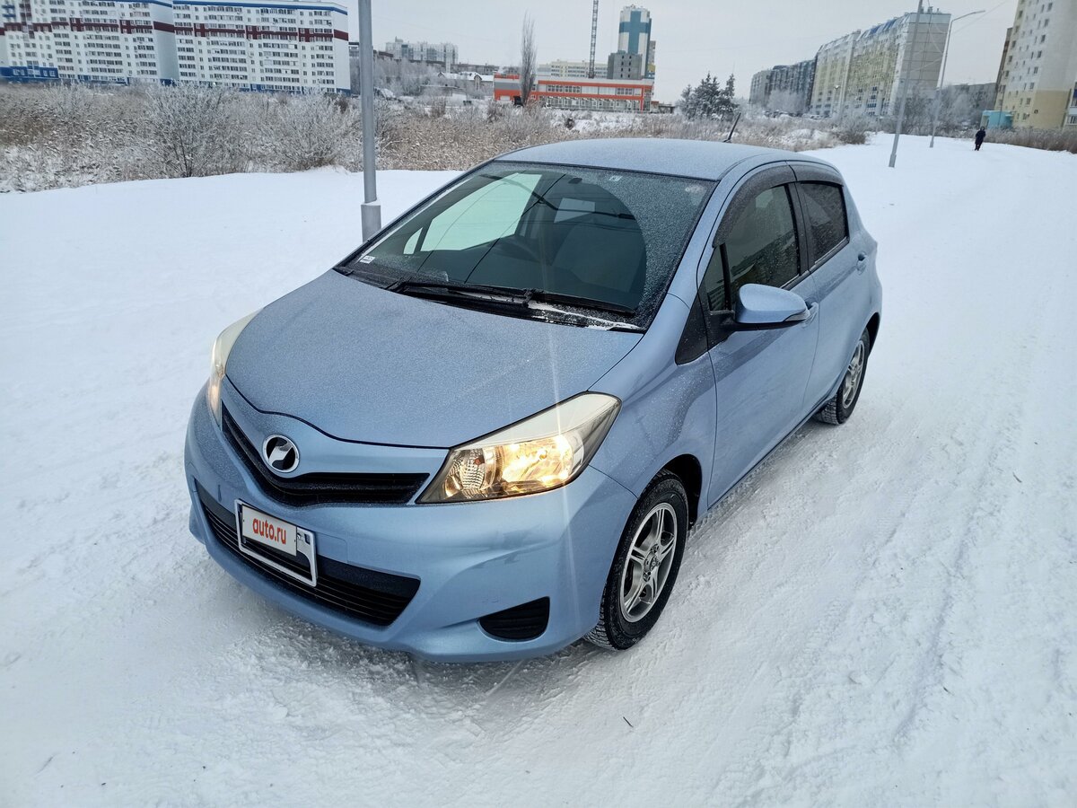 Тойота Vitz 2011 года