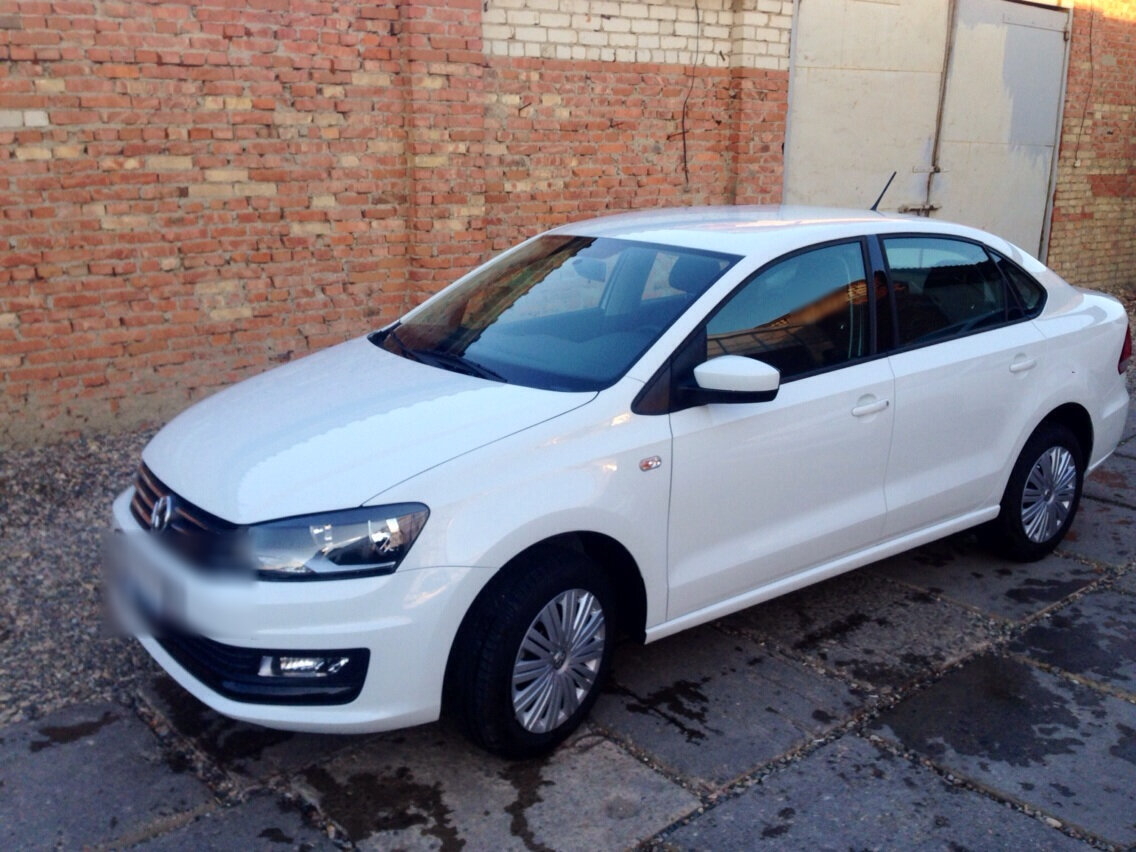VW Polo 2015 Р±РµР»С‹Р№