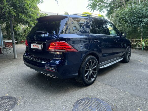 2016 Mercedes-Benz GLE 300 I (W166), синий, 4200000 рублей - вид 3