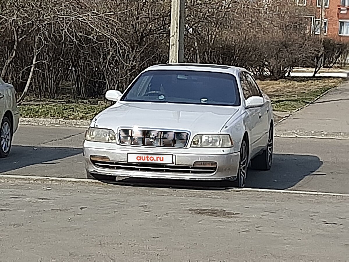 Toyota crown majesta s140