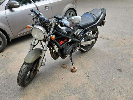 Купить б/у Suzuki Bandit GSF 400 в Санкт-Петербурге: чёрный