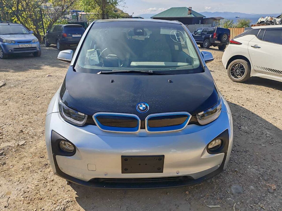 Купить б/у BMW i3 I (I01) REX 60Ah 0.7hyb AT (170 л.с.) гибрид автомат ...