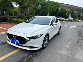 2022 Mazda 3 IV (BP), белый, 1650000 рублей, вид 1