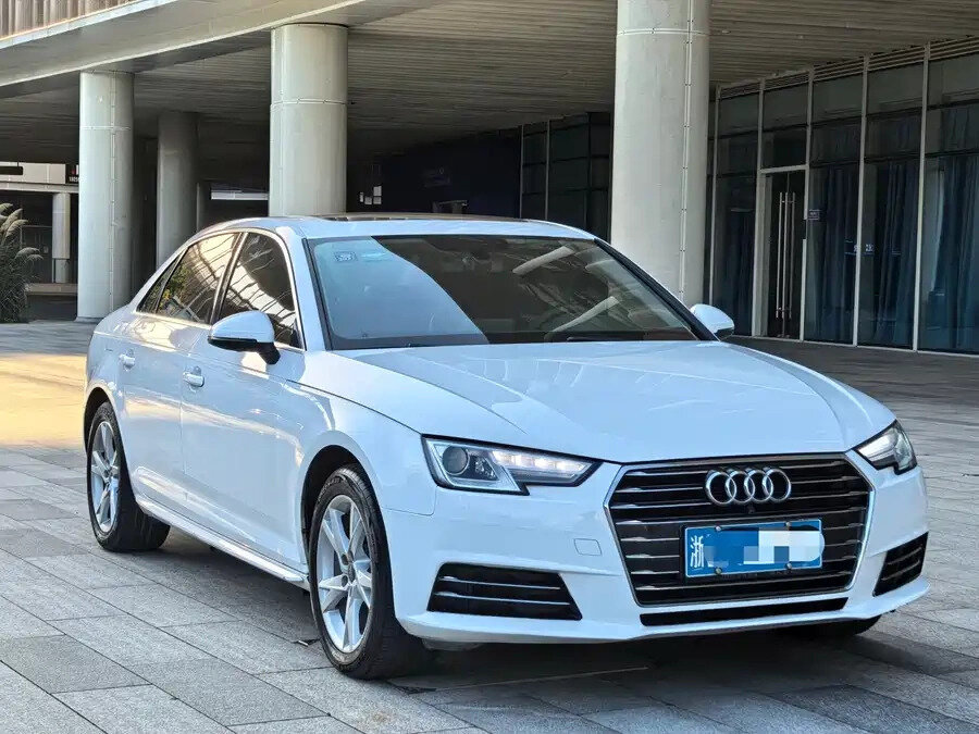 Audi A4 30 TFSI Long V (B9)