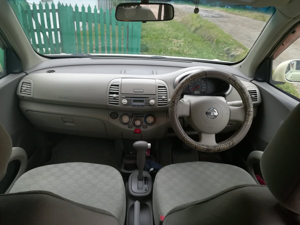 Nissan Micra k12 салон