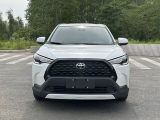2022 Toyota Corolla Cross I, белый, 2050000 рублей, вид 1