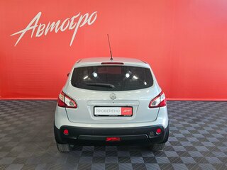 2011 Nissan Qashqai I Рестайлинг, серебристый, 999000 рублей, вид 4