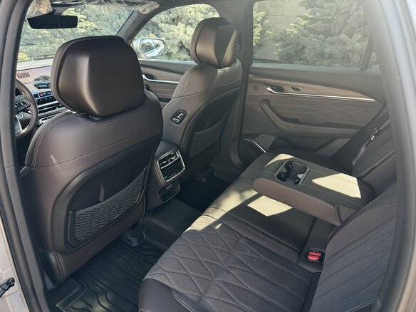 2026 Geely Monjaro (Xingyue L) I Рестайлинг 2, серый, 4040000 рублей - вид 11