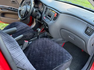 2009 Kia Rio II Рестайлинг, красный, 550000 рублей, вид 5