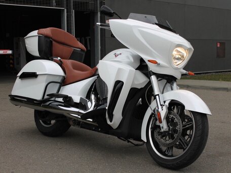 Мотоцикл Victory Cross Country 2012 обзор