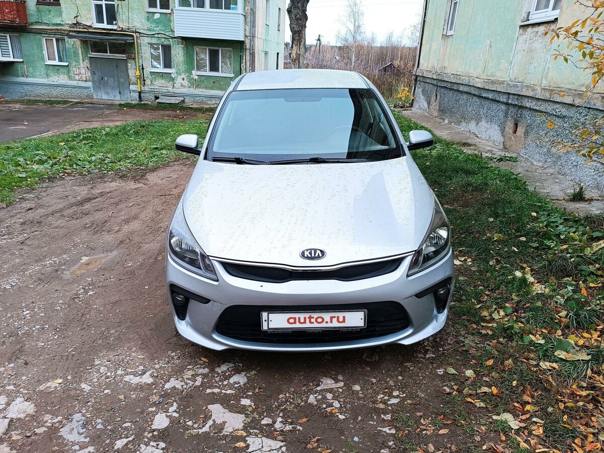 Купить б/у Kia Rio IV 1.4 MT (100 л.с.) бензин механика в Перми: серый ...