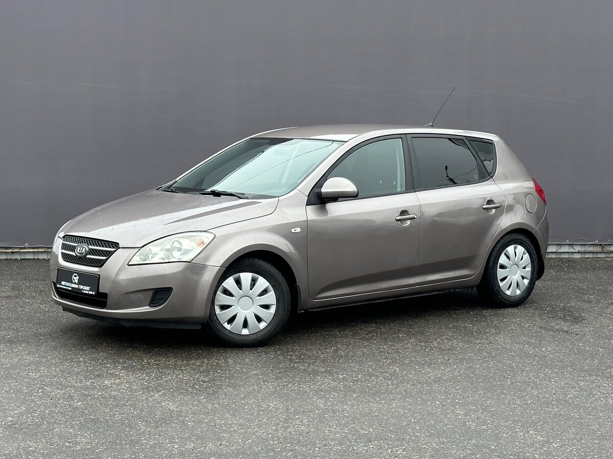 Купить б/у Kia Ceed I 1.4 MT (109 л.с.) бензин механика в Пензе ...