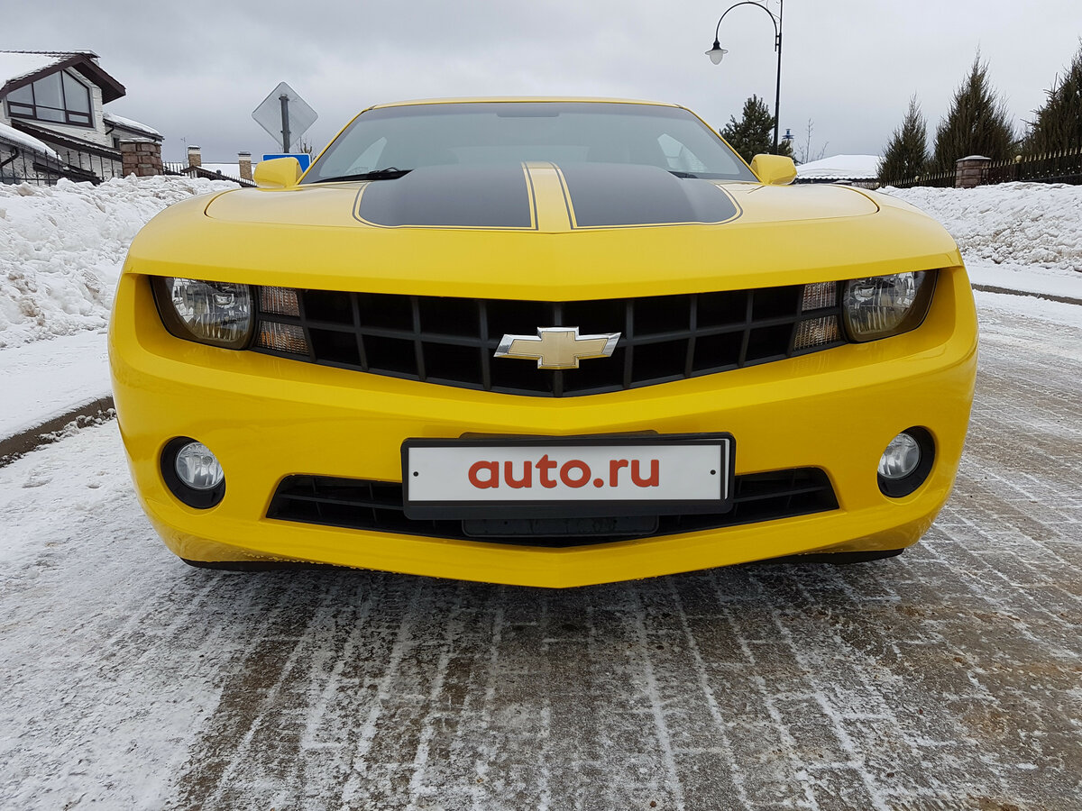 Chevrolet Camaro zl1 2010 жёлтая