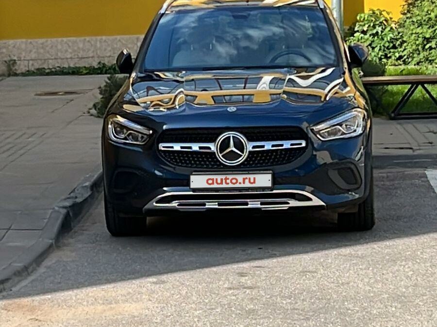 Мерседес гла синий