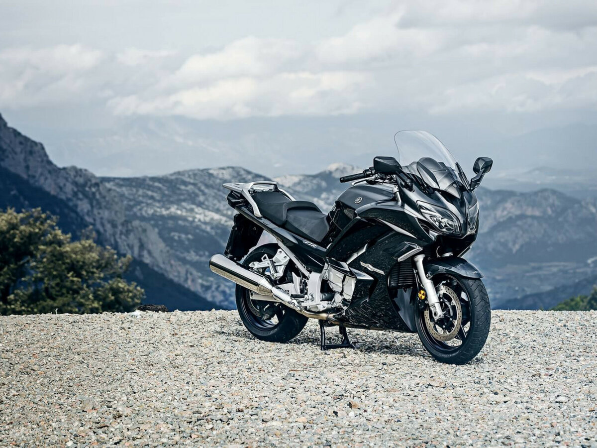 Yamaha FJR 1300 черный