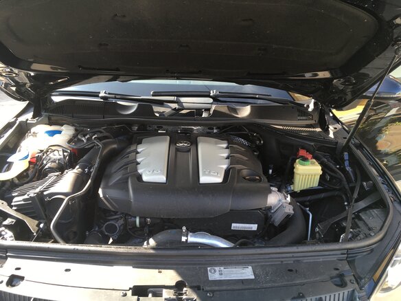 2010 Volkswagen Touareg II, чёрный - вид 6