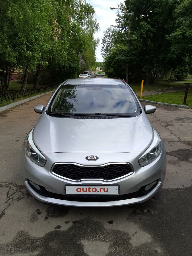 Купить б/у Kia Ceed II 1.6 AT (129 л.с.) бензин автомат в Домодедово ...