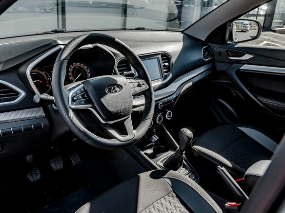 2025 Lada (ВАЗ) Vesta I Рестайлинг (NG), серебристый - вид 13
