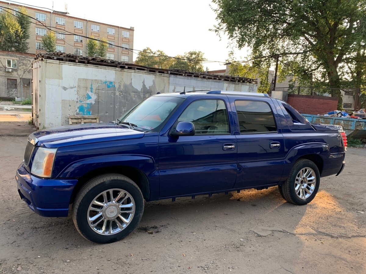 Cadillac escalade ii