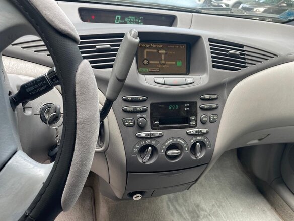 2001 Toyota Prius I Рестайлинг (XW10), золотистый, 750000 рублей - вид 13