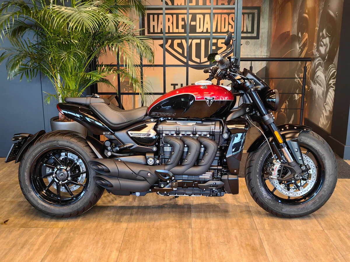 Triumph Rocket III